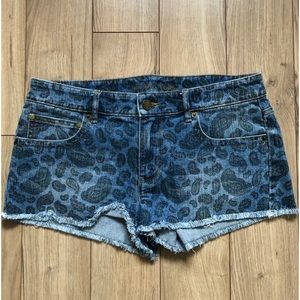 Women’s Micheal Kors Coloured Paisley Blue Denim Jean shorts size 2